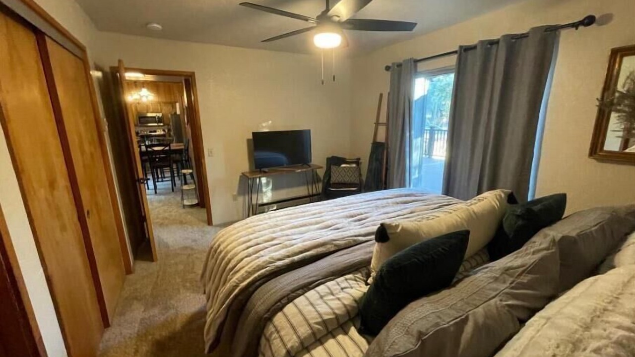 Photo of Bedroom in Twain Harte