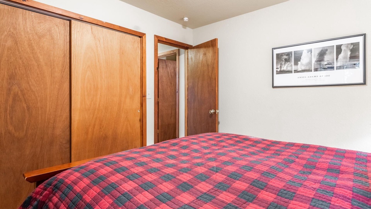 Photo of Bedroom in Kingswood Estates