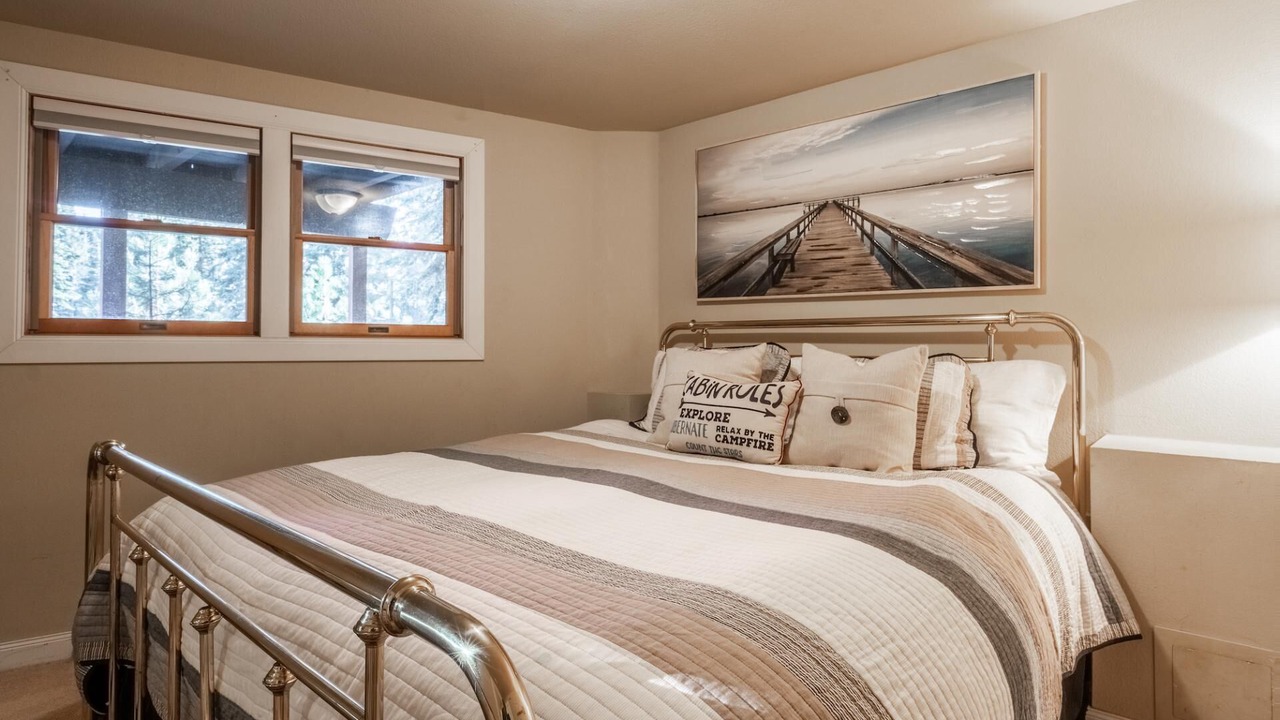 Photo of Bedroom in Kingswood Estates