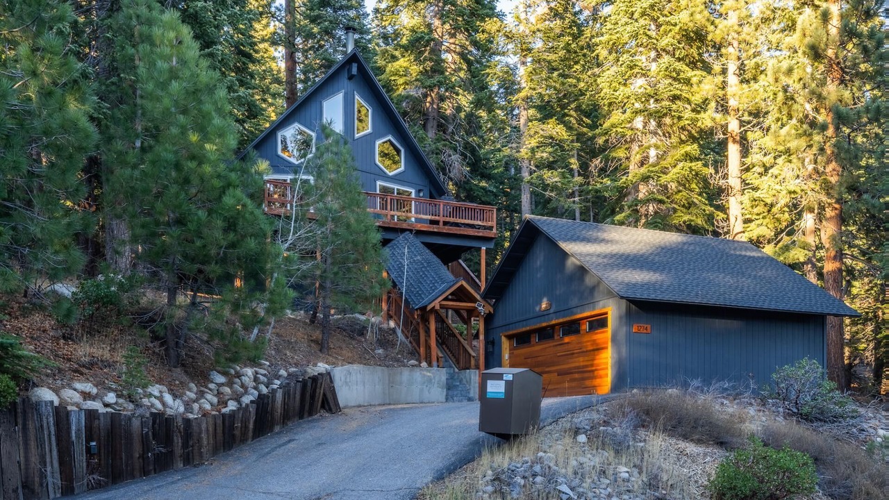 Photo of Outdoor in Kingswood Estates