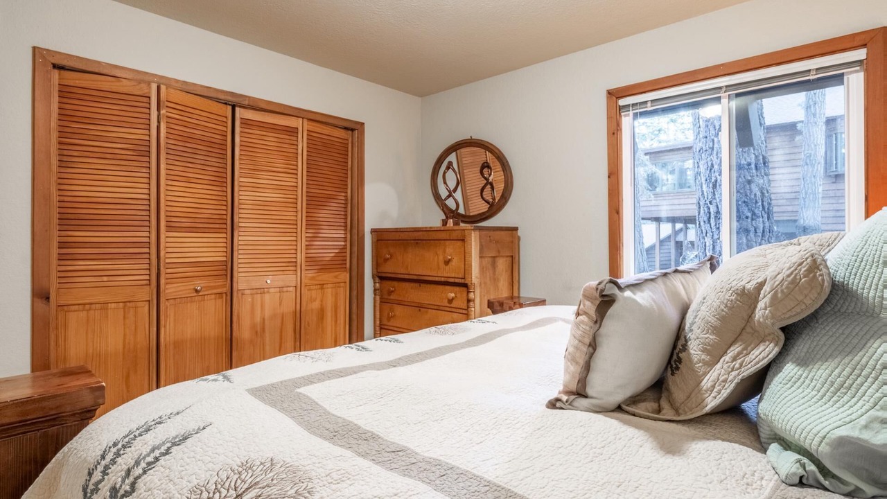 Photo of Bedroom in Kingswood Estates