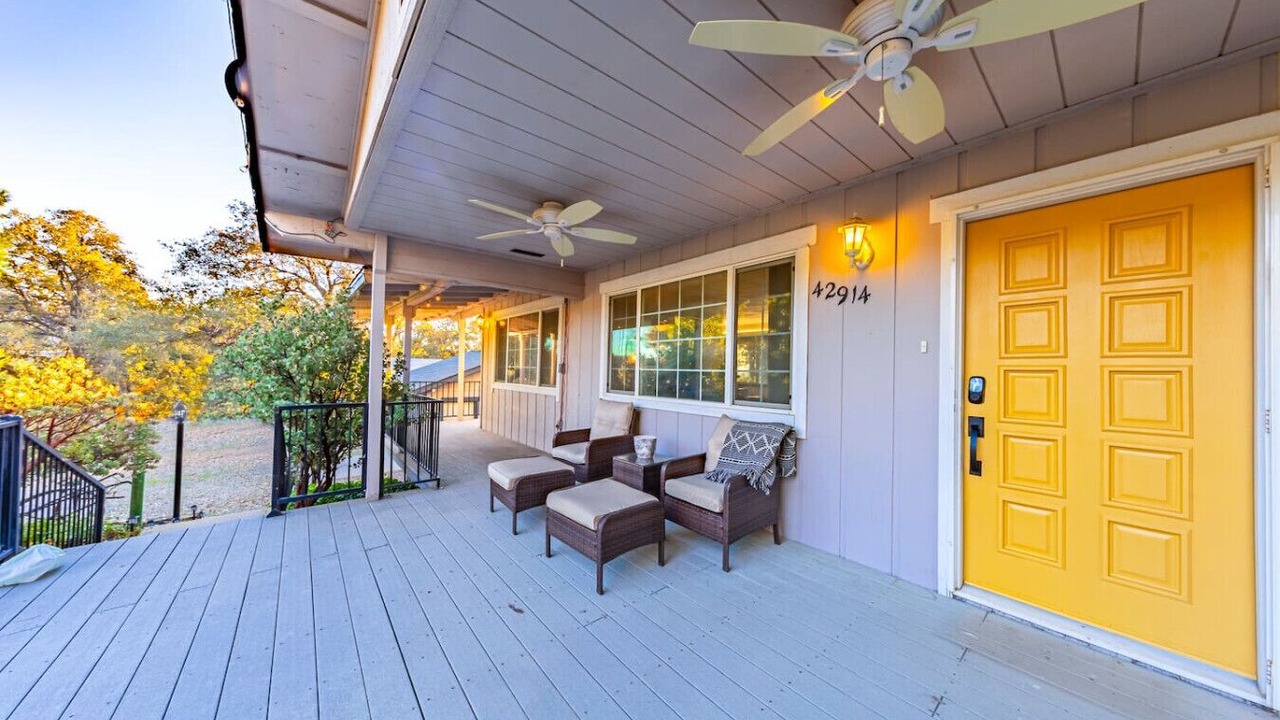 Photo of Patio Balcony in Oakhurst