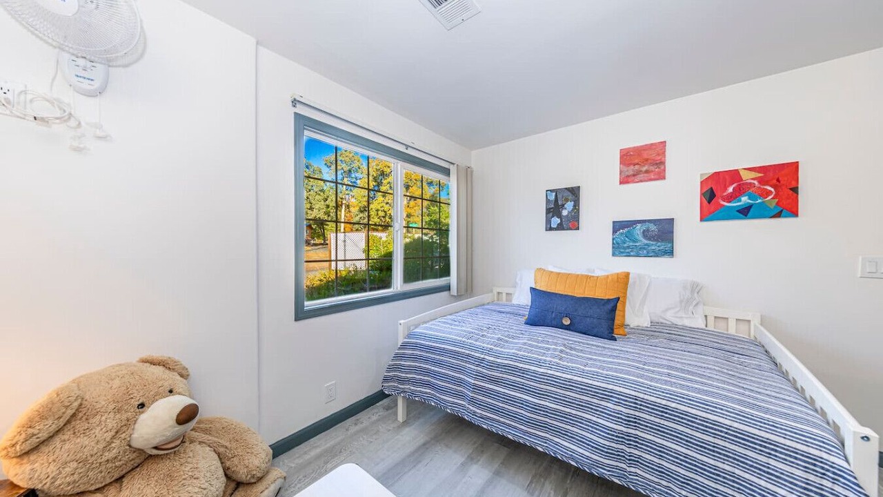 Photo of Bedroom in Oakhurst