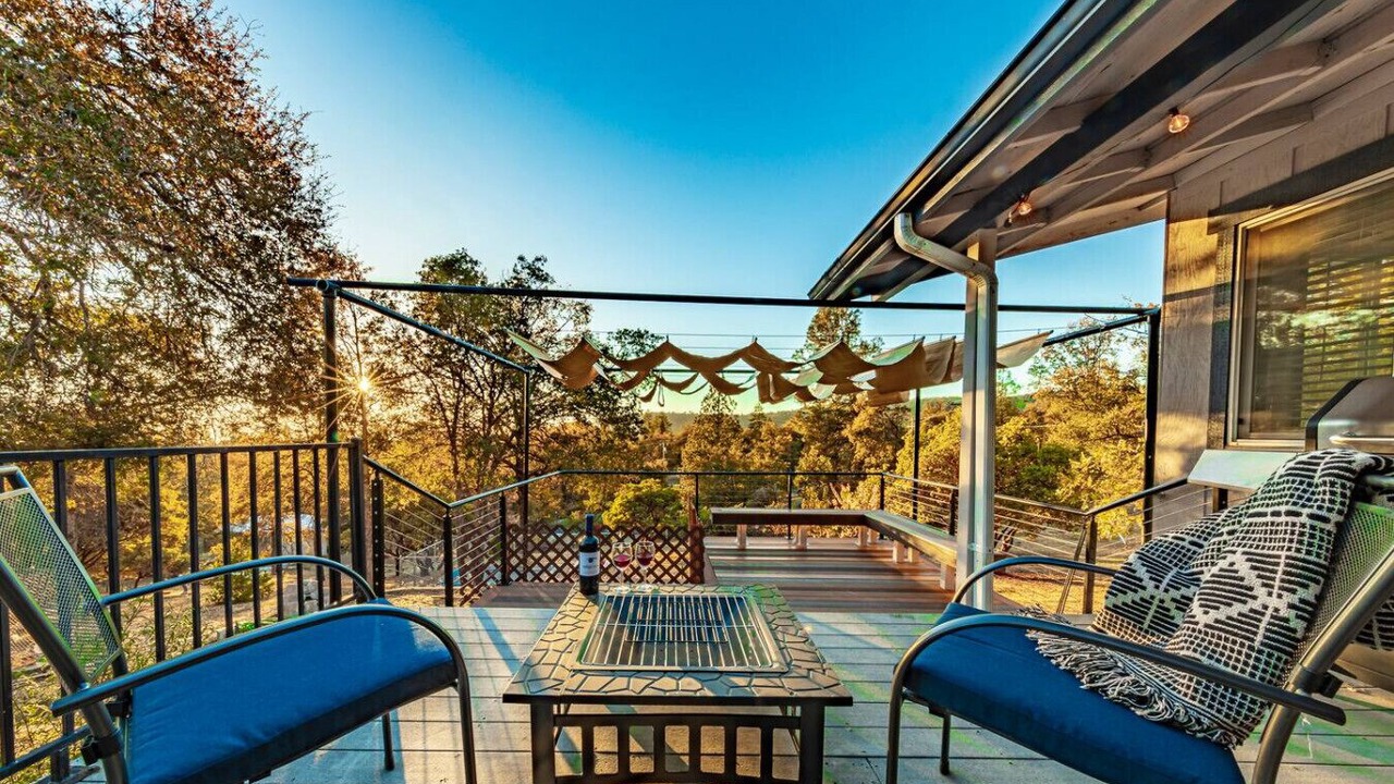 Photo of Outdoor in Oakhurst