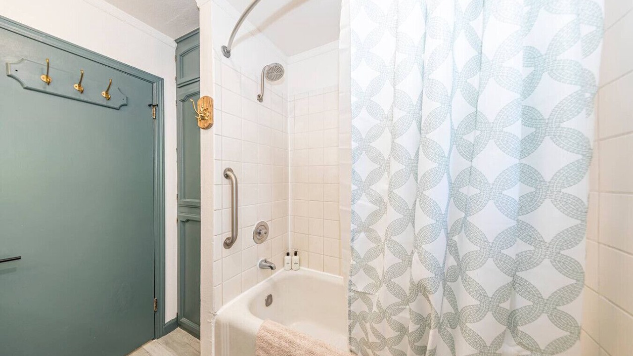 Photo of Bathroom in Oakhurst