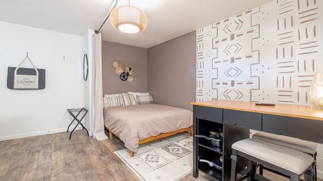 Photo of Bedroom in Midtown