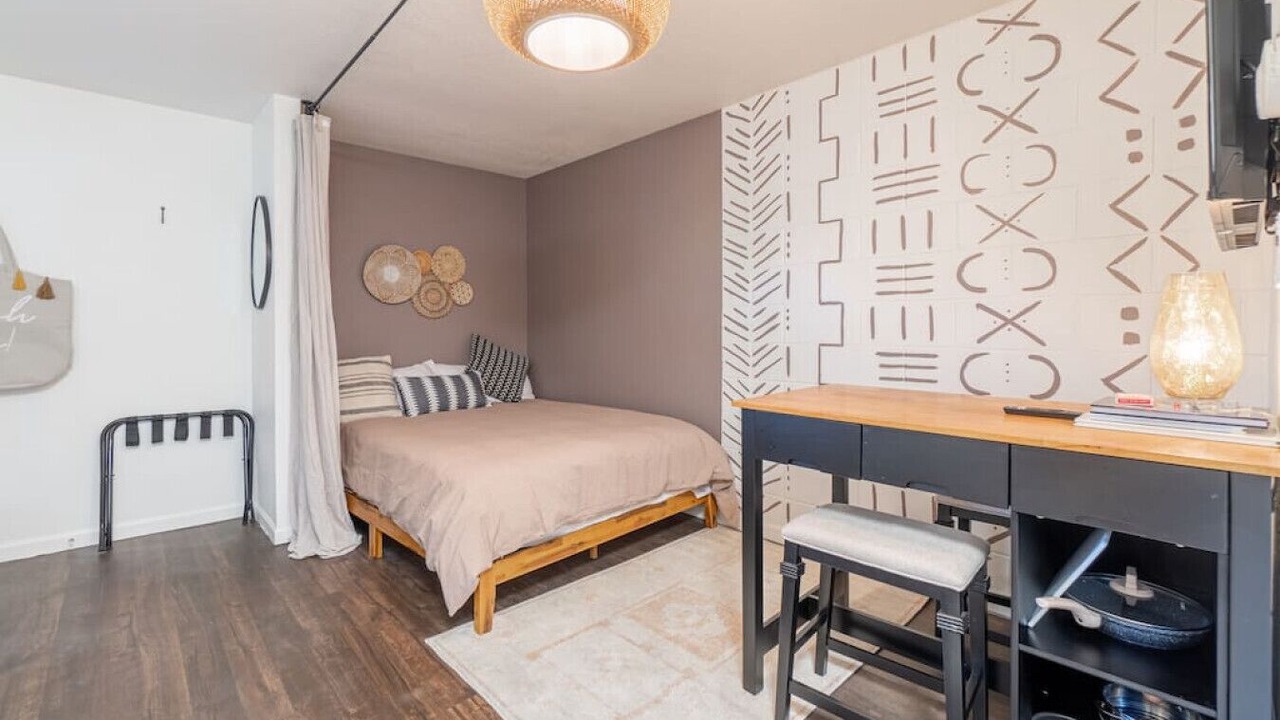 Photo of Bedroom in Midtown
