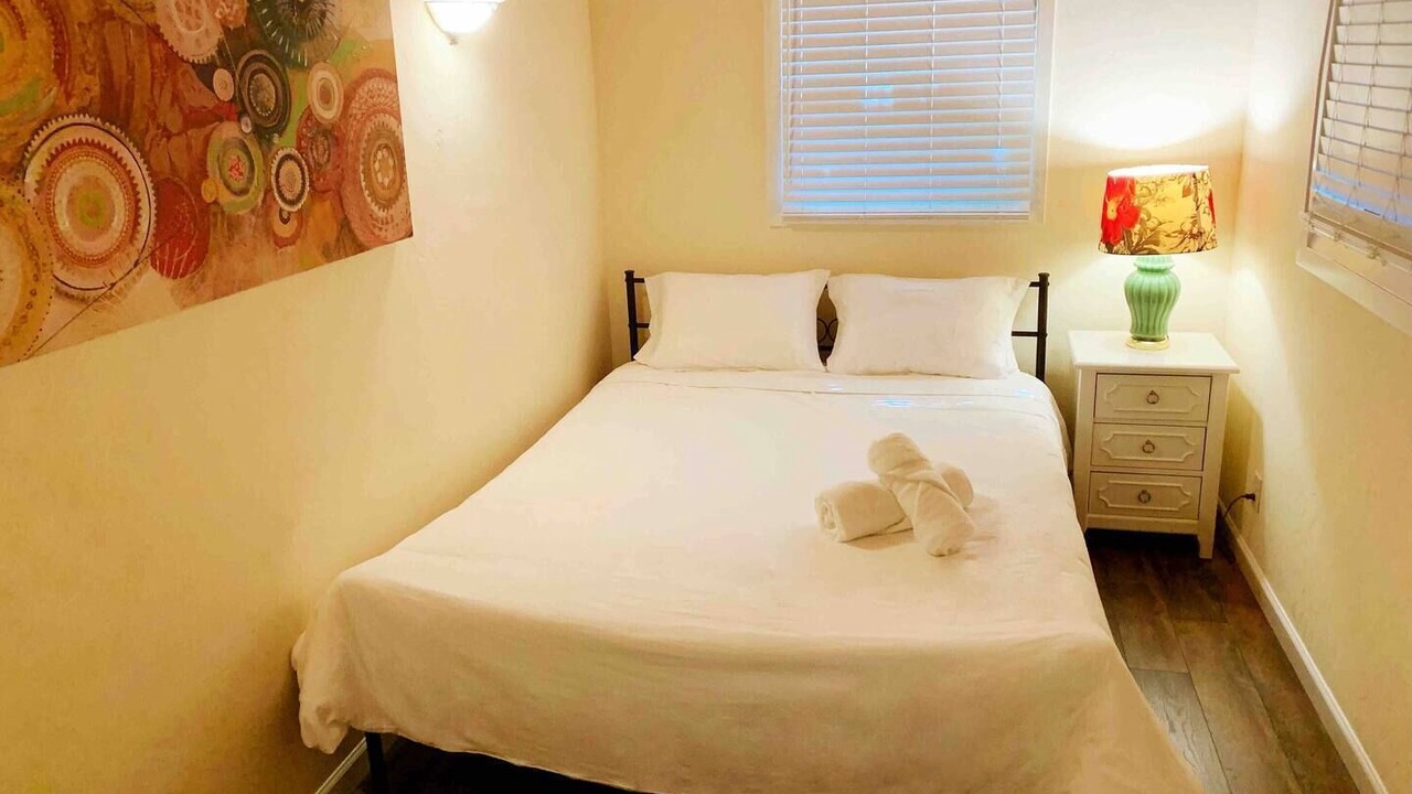 Photo of Bedroom in Barron Park