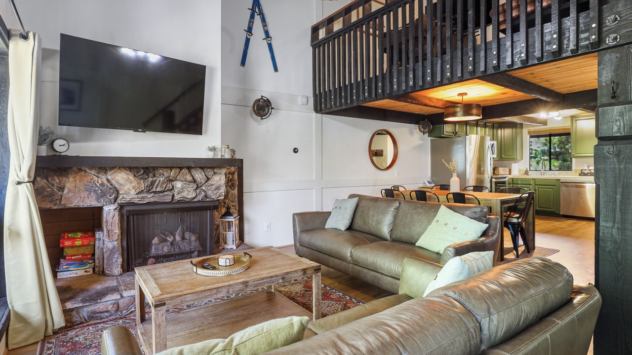 Photo of Livingroom in Tahoe Village