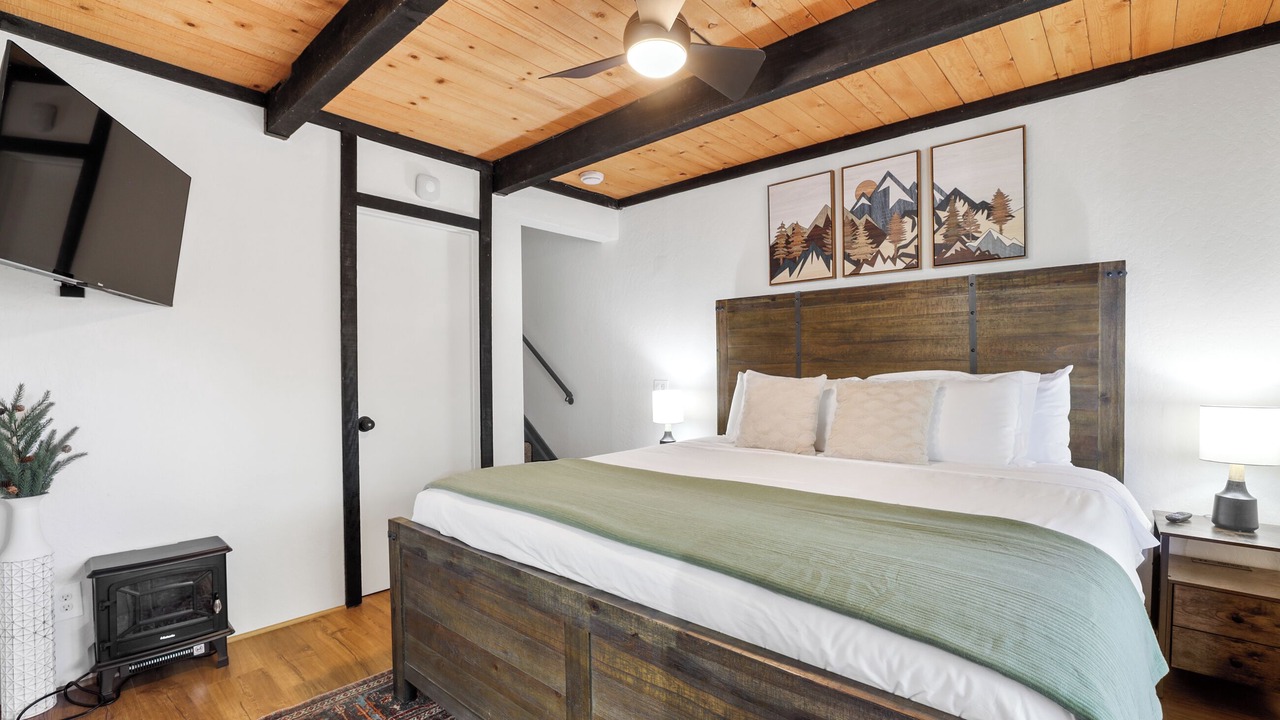Photo of Bedroom in Tahoe Village