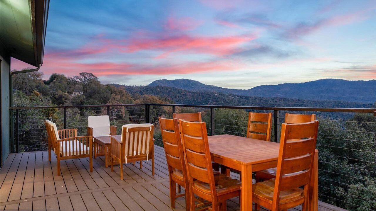 Photo of Outdoor in Oakhurst