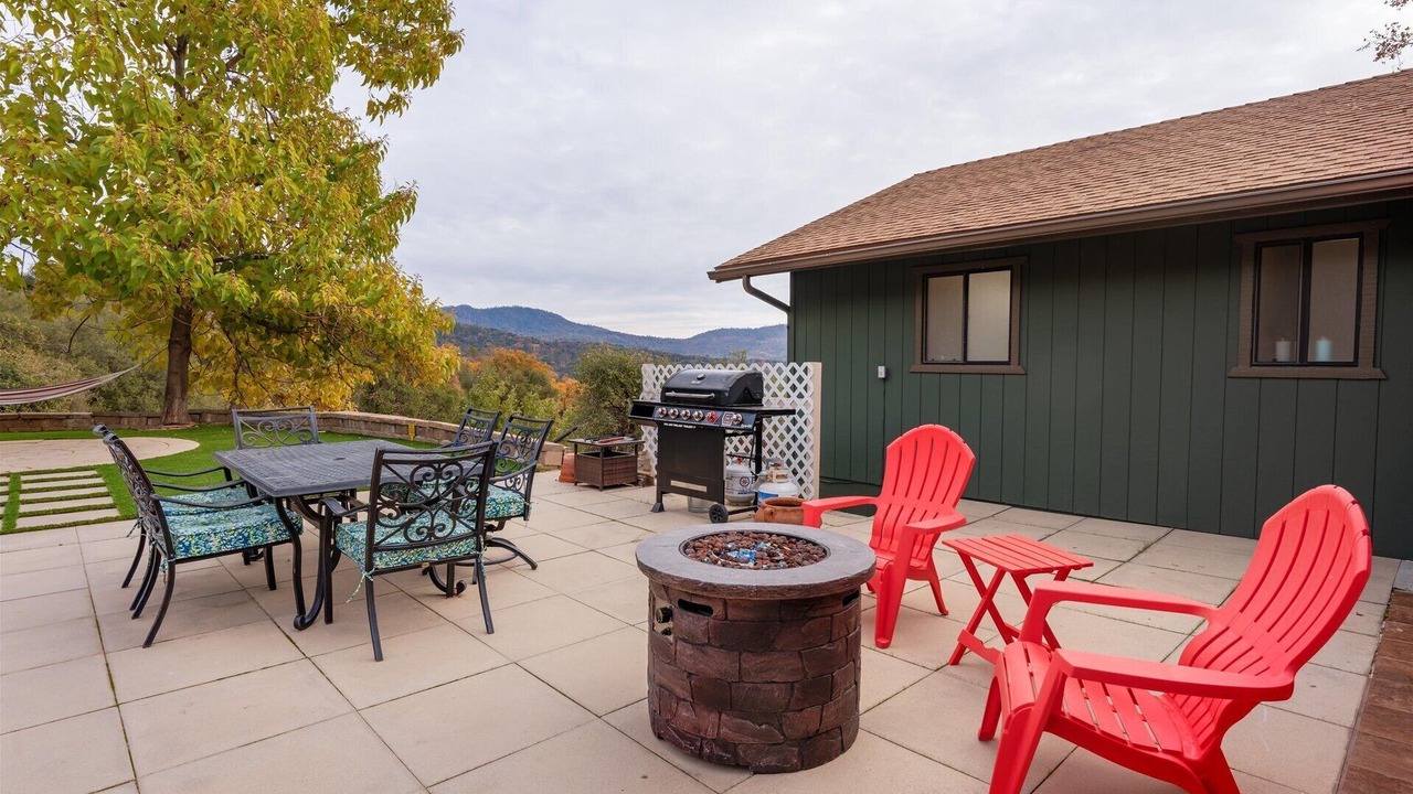 Photo of Outdoor in Oakhurst
