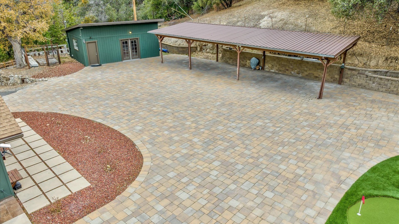 Photo of Outdoor in Oakhurst