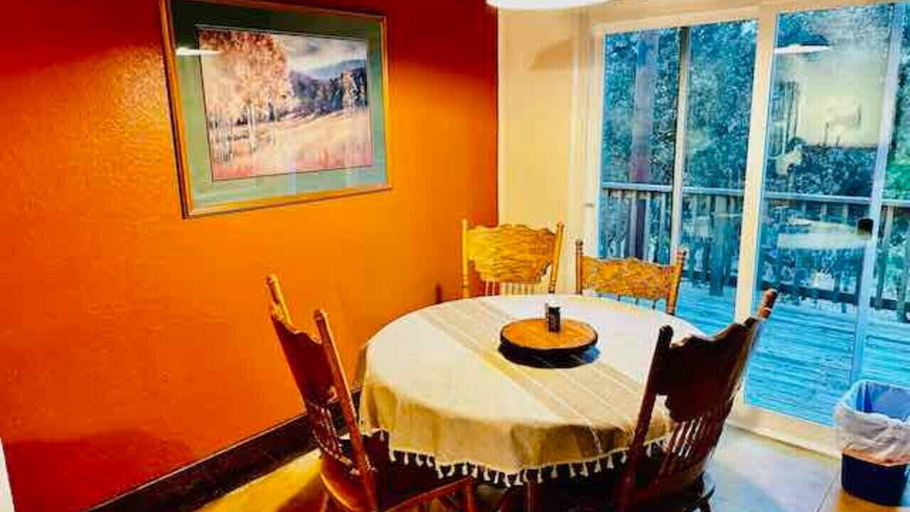 Photo of Livingroom in Oakhurst