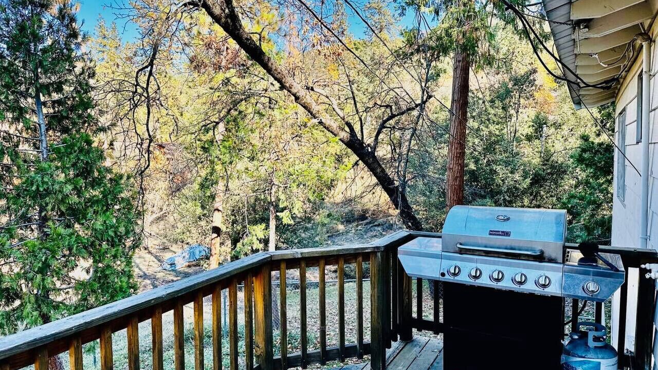 Photo of Others in Oakhurst