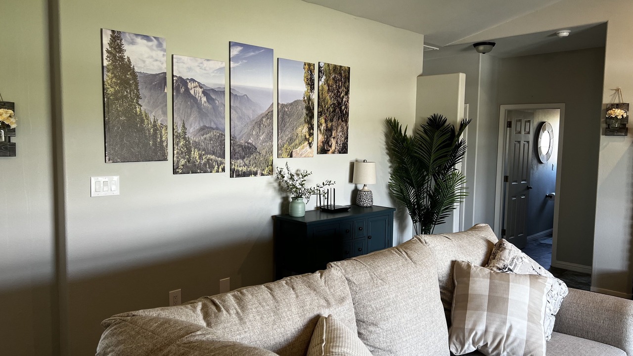 Photo of Bedroom in Dinuba