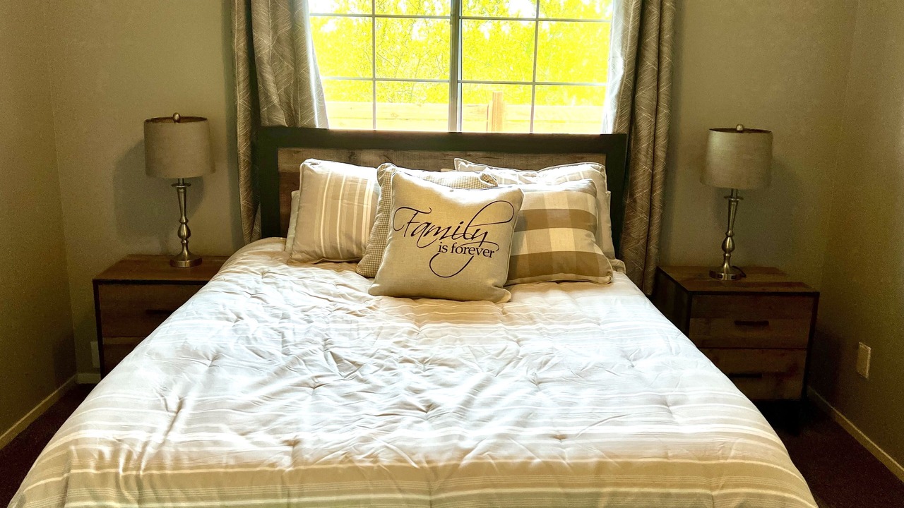 Photo of Bedroom in Dinuba