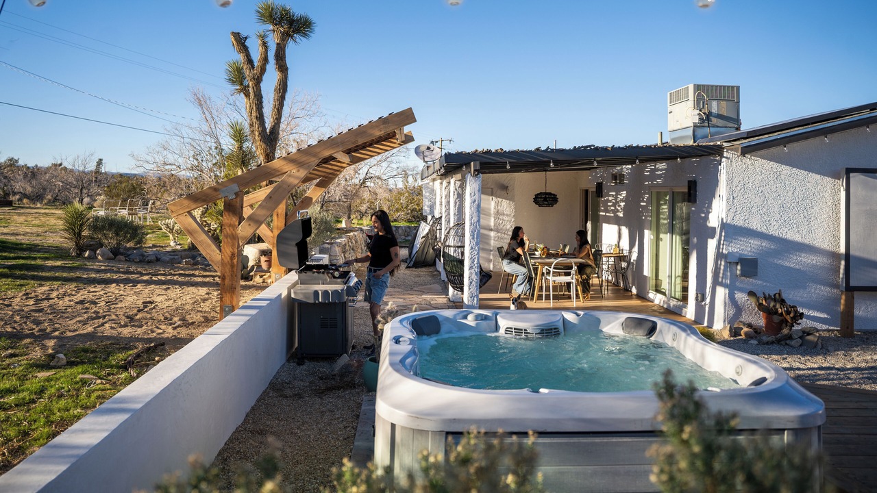 Photo of Others in Joshua Tree Highlands