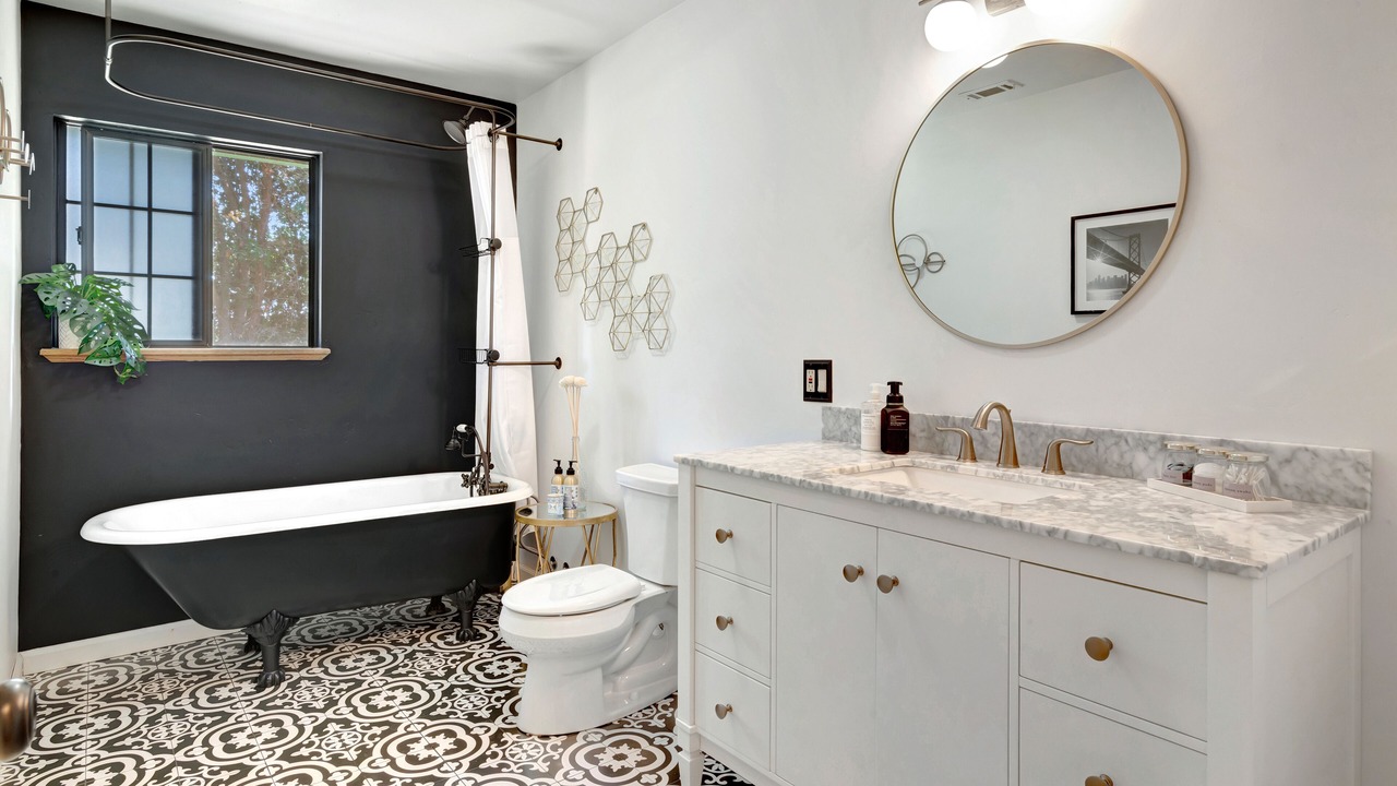 Photo of Bathroom in Atascadero