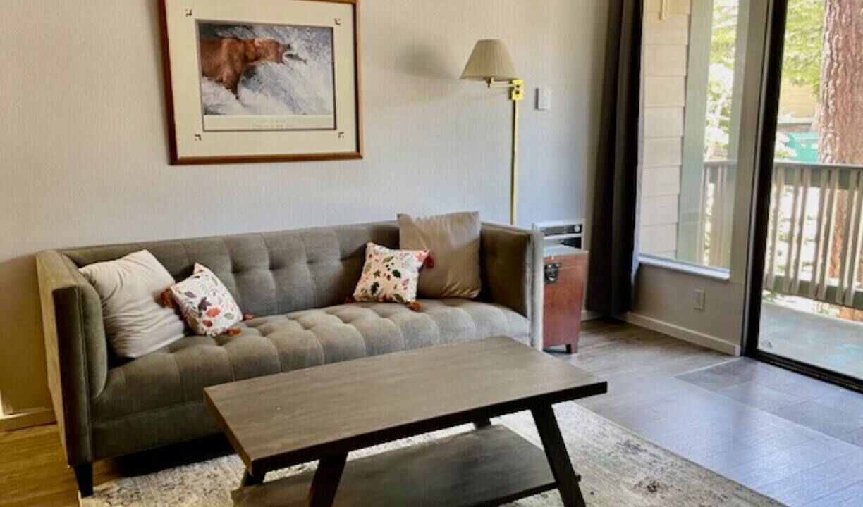 Photo of Livingroom in Majestic Pines