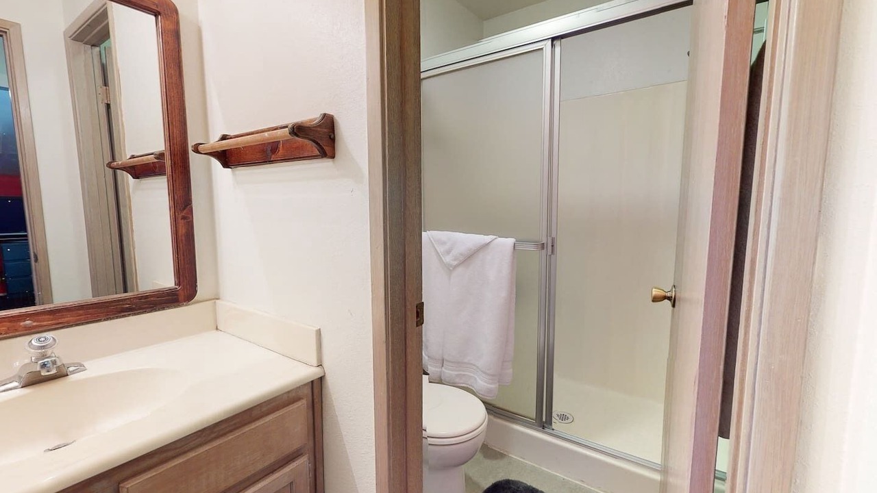 Photo of Bathroom in Woodwinds