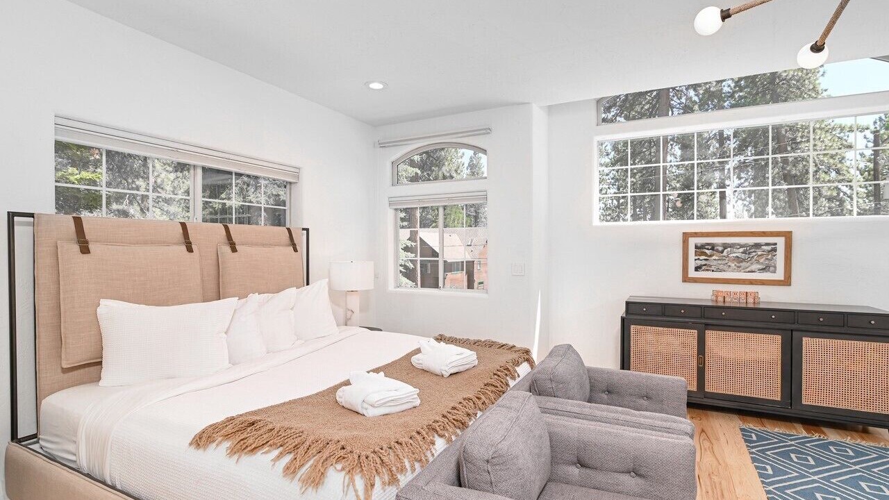 Photo of Bedroom in Skyland