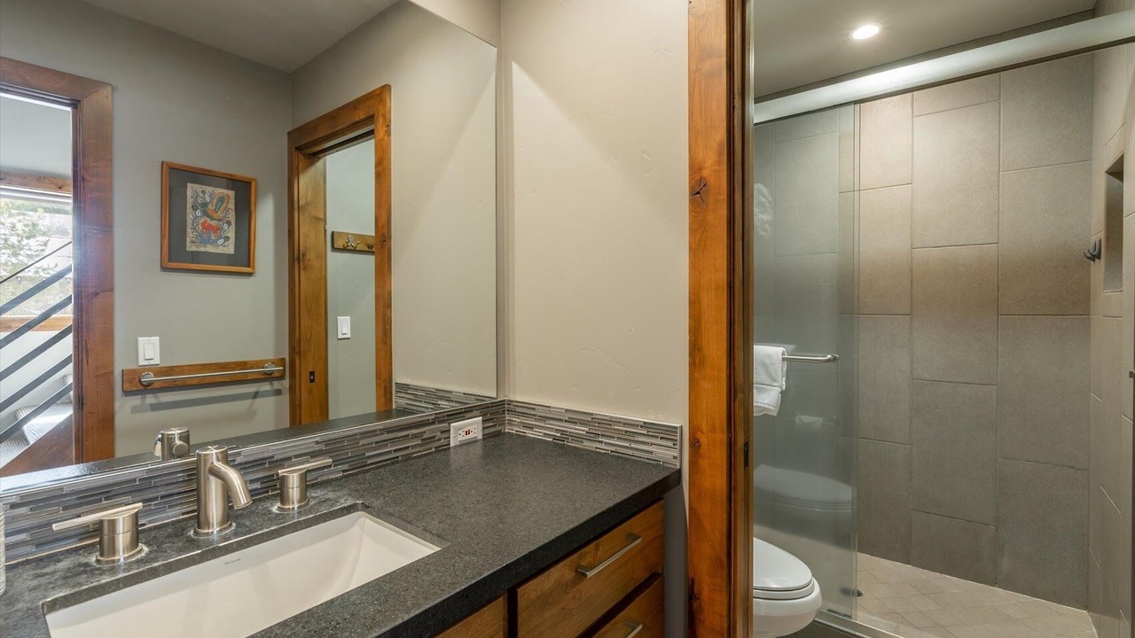Photo of Bathroom in Lake Forest