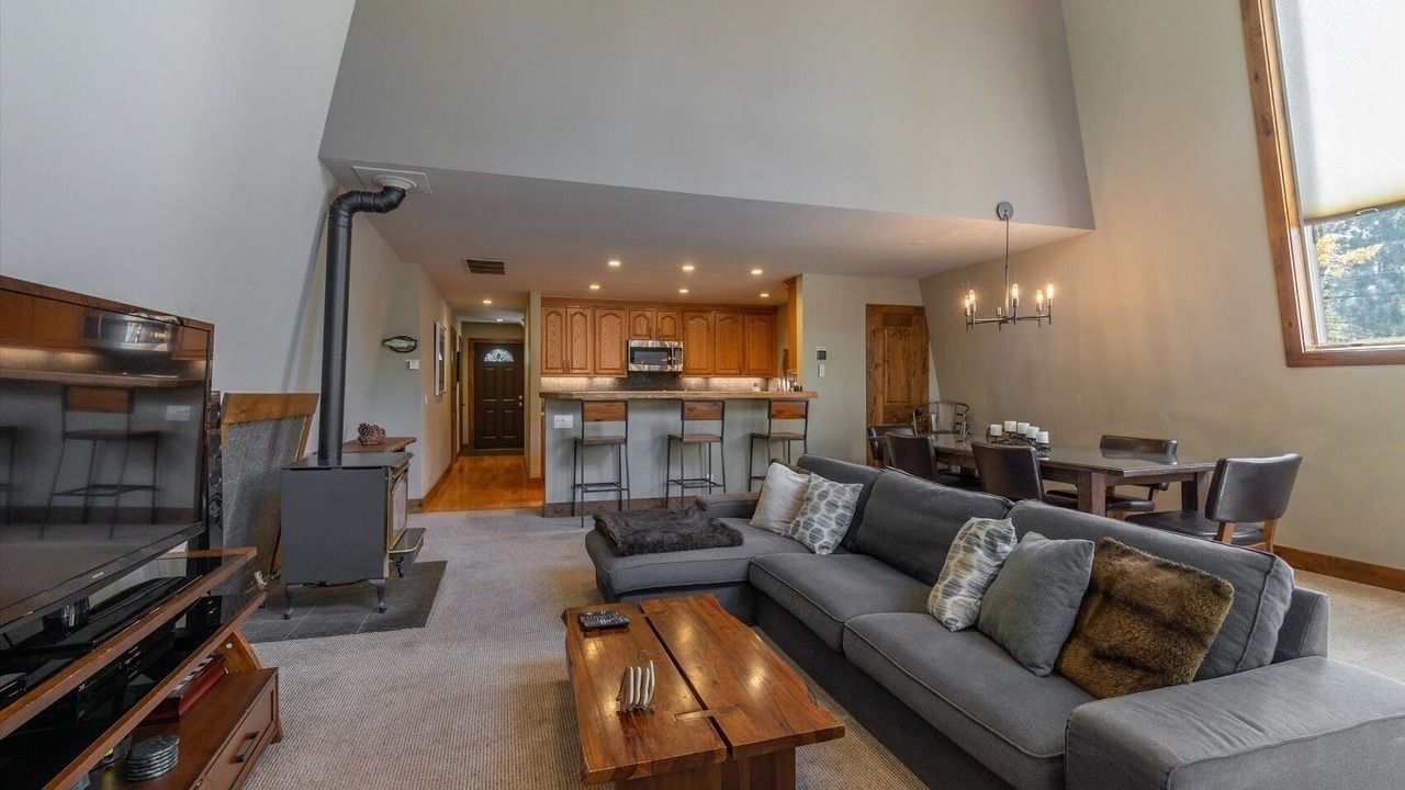 Photo of Livingroom in Lake Forest