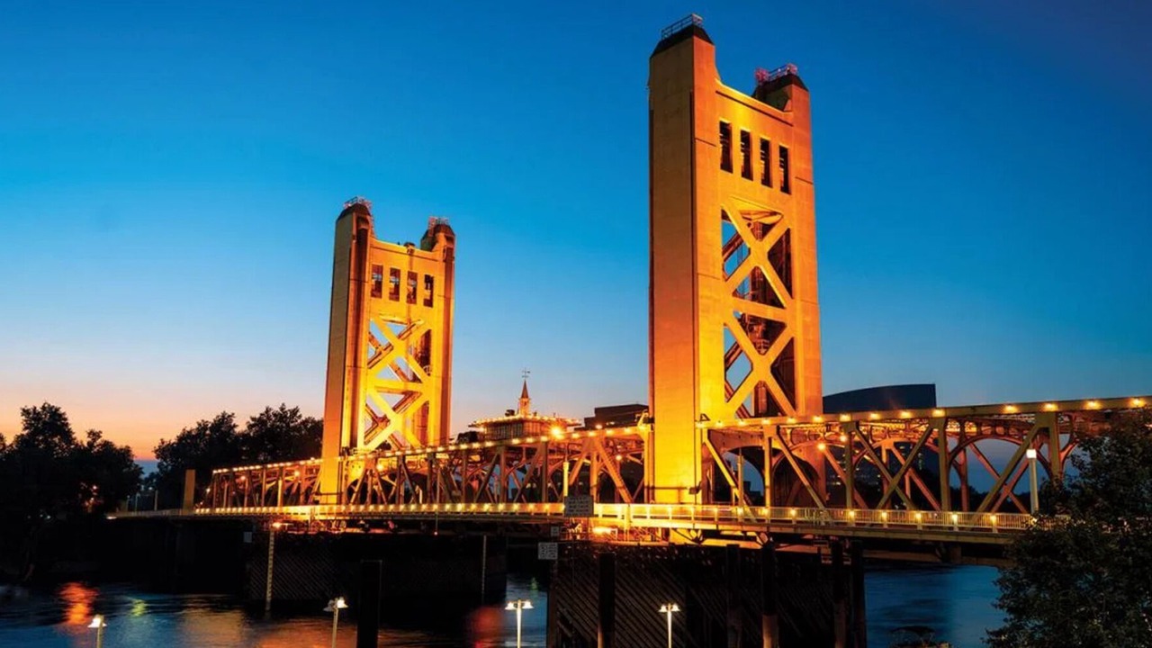 Photo of Others in Downtown Sacramento