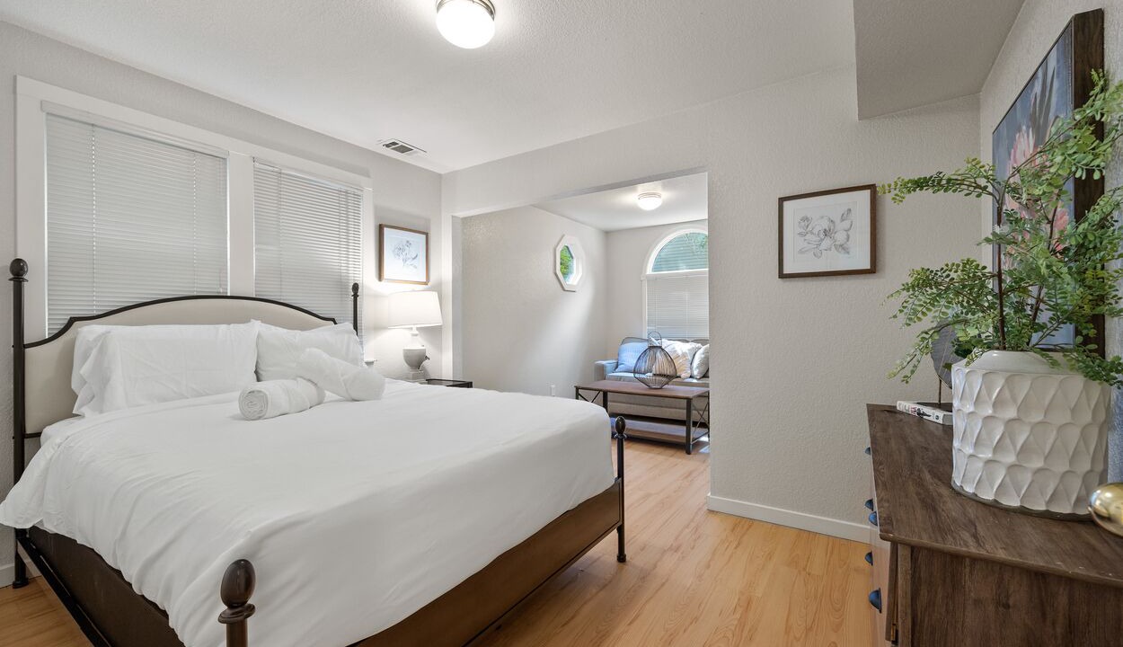 Photo of Bedroom in Downtown Sacramento