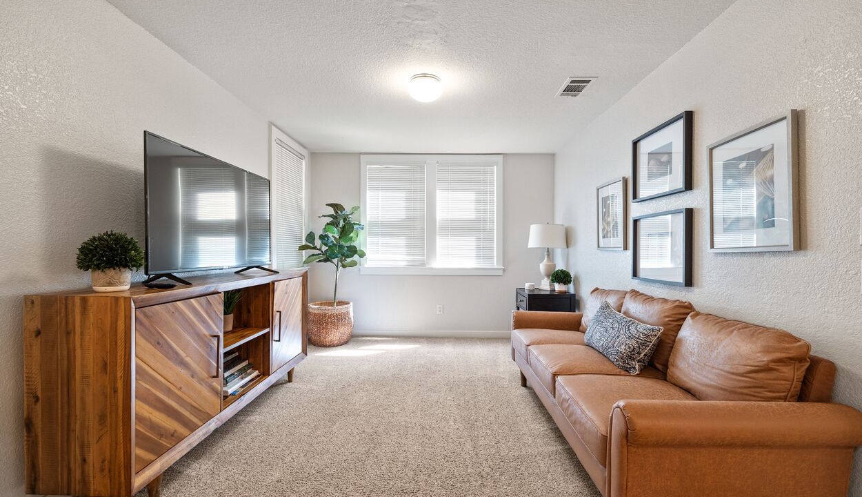 Photo of Livingroom in Downtown Sacramento