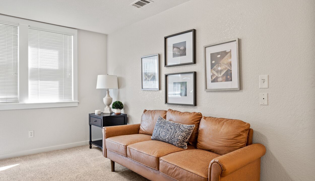 Photo of Livingroom in Downtown Sacramento