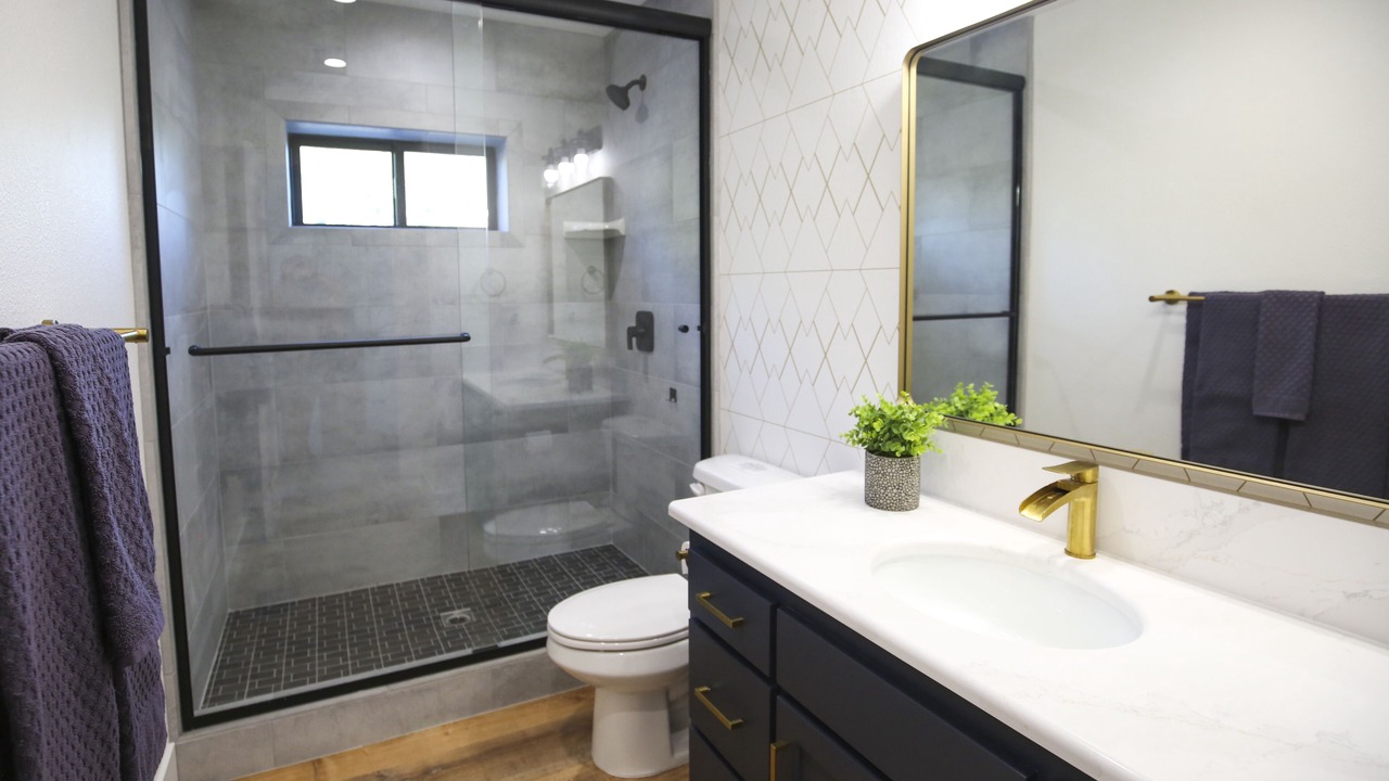 Photo of Bathroom in Oakhurst