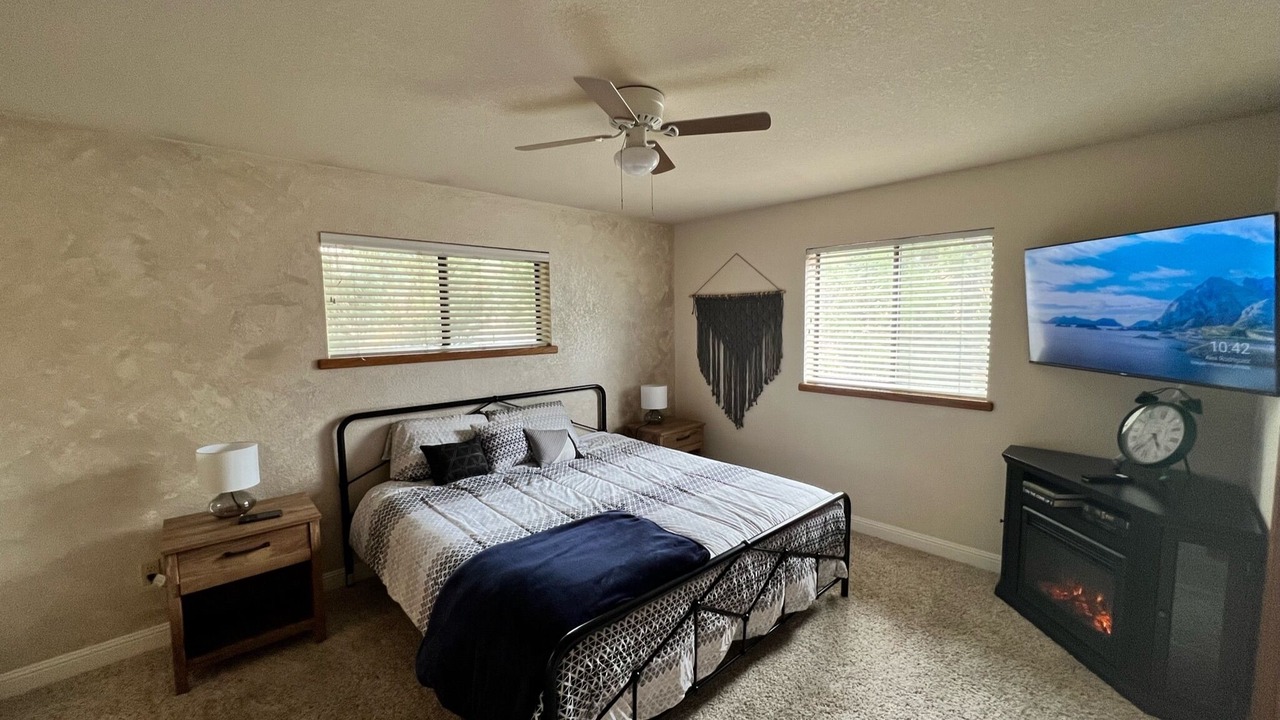 Photo of Bedroom in Groveland