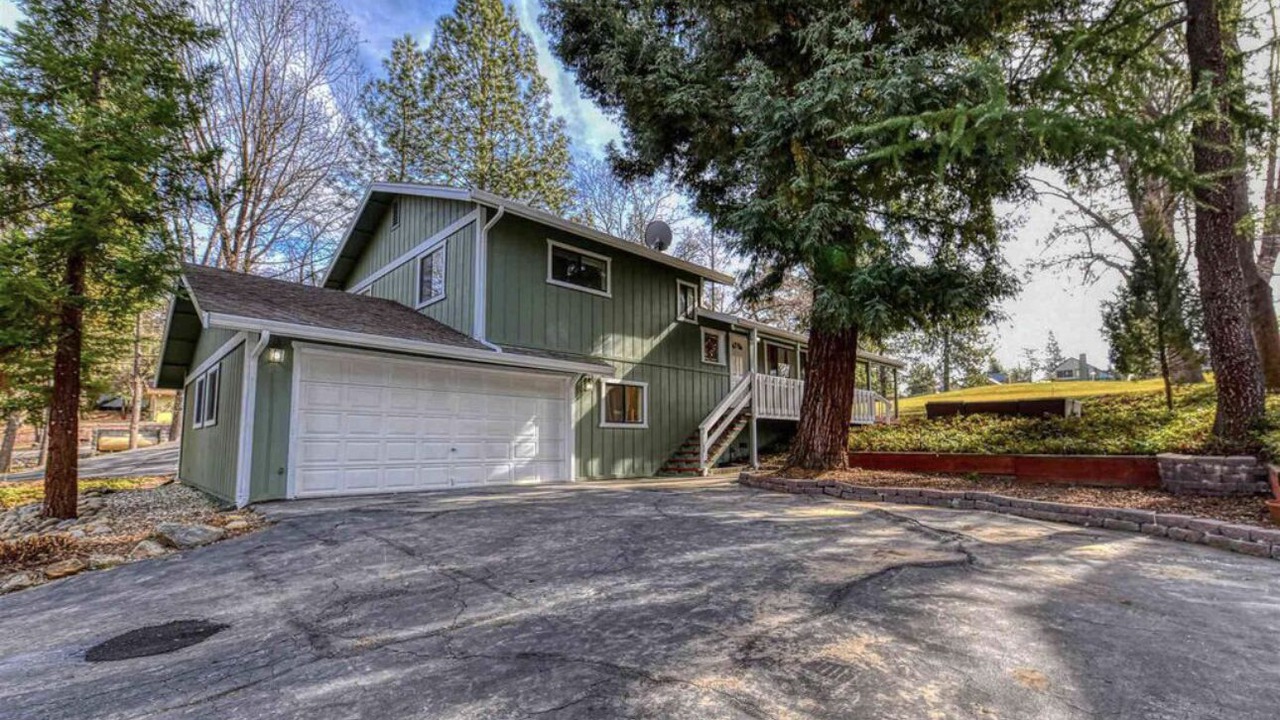 Photo of Outdoor in Groveland