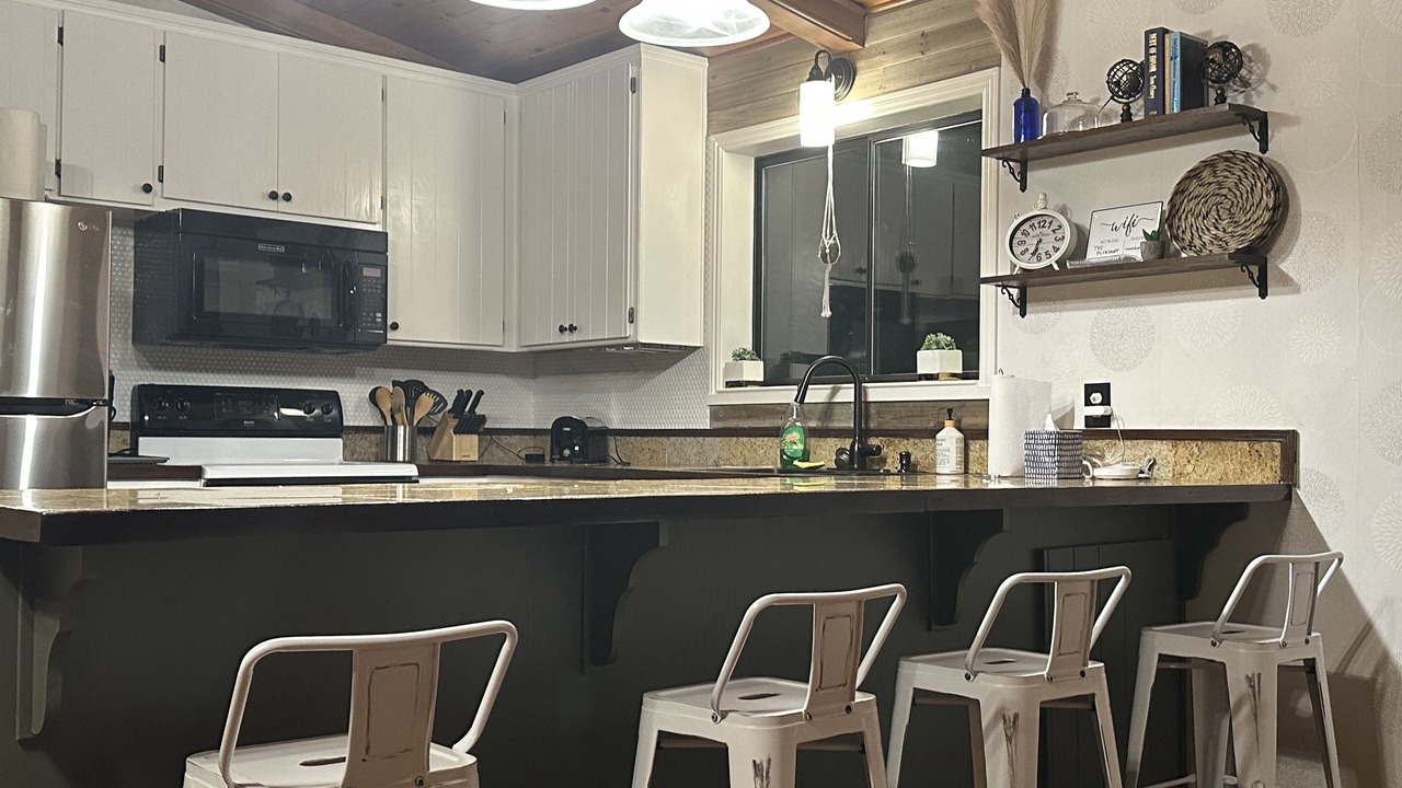 Photo of Kitchen in Groveland