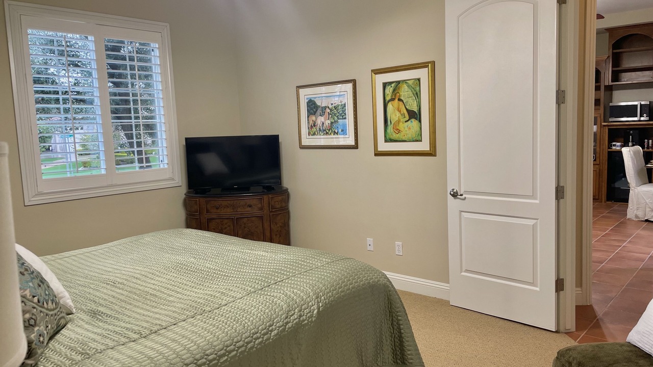 Photo of Bedroom in River Oaks