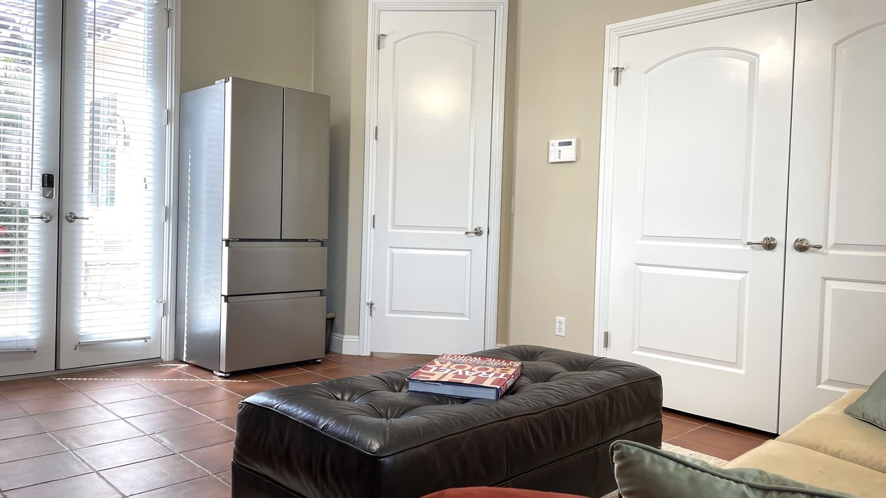 Photo of Livingroom in River Oaks