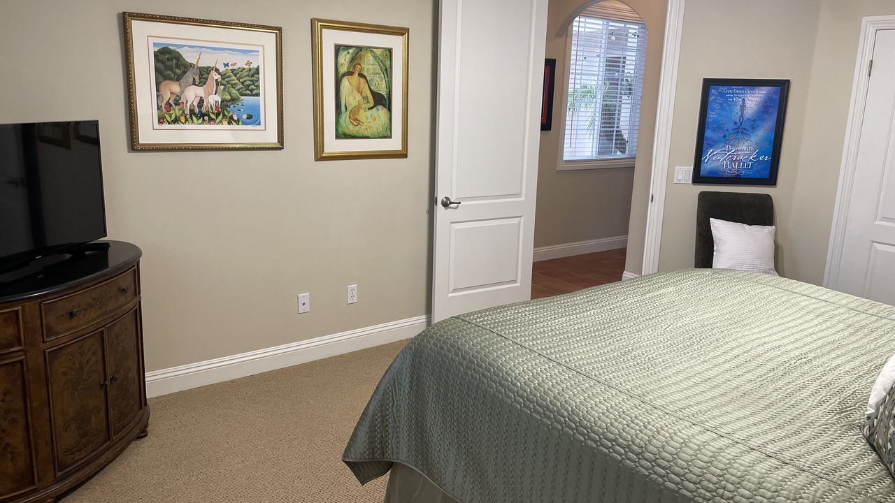 Photo of Bedroom in River Oaks