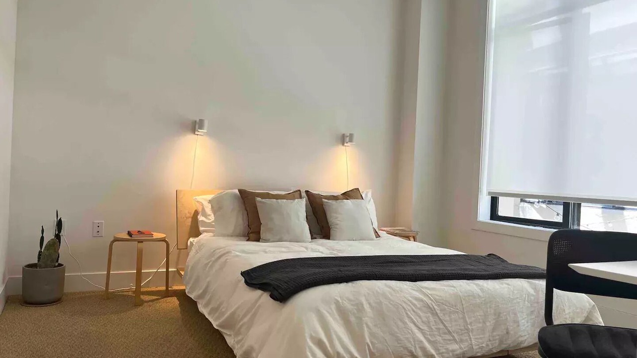 Photo of Bedroom in Uptown Oakland