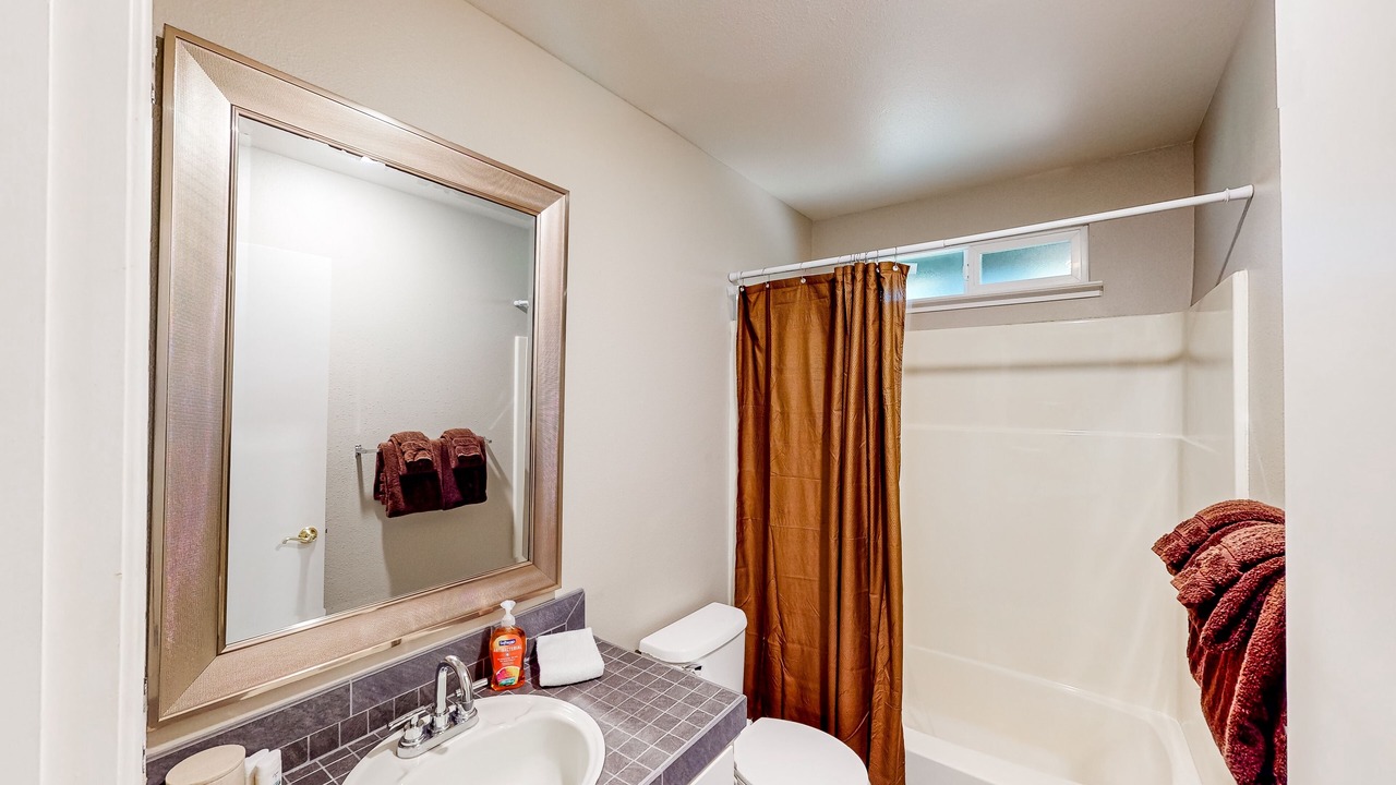 Photo of Bathroom in Groveland