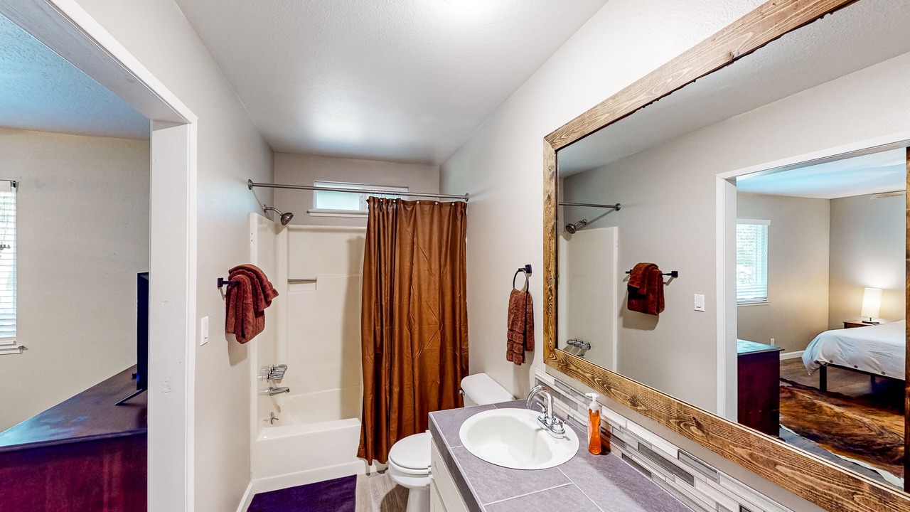 Photo of Bathroom in Groveland