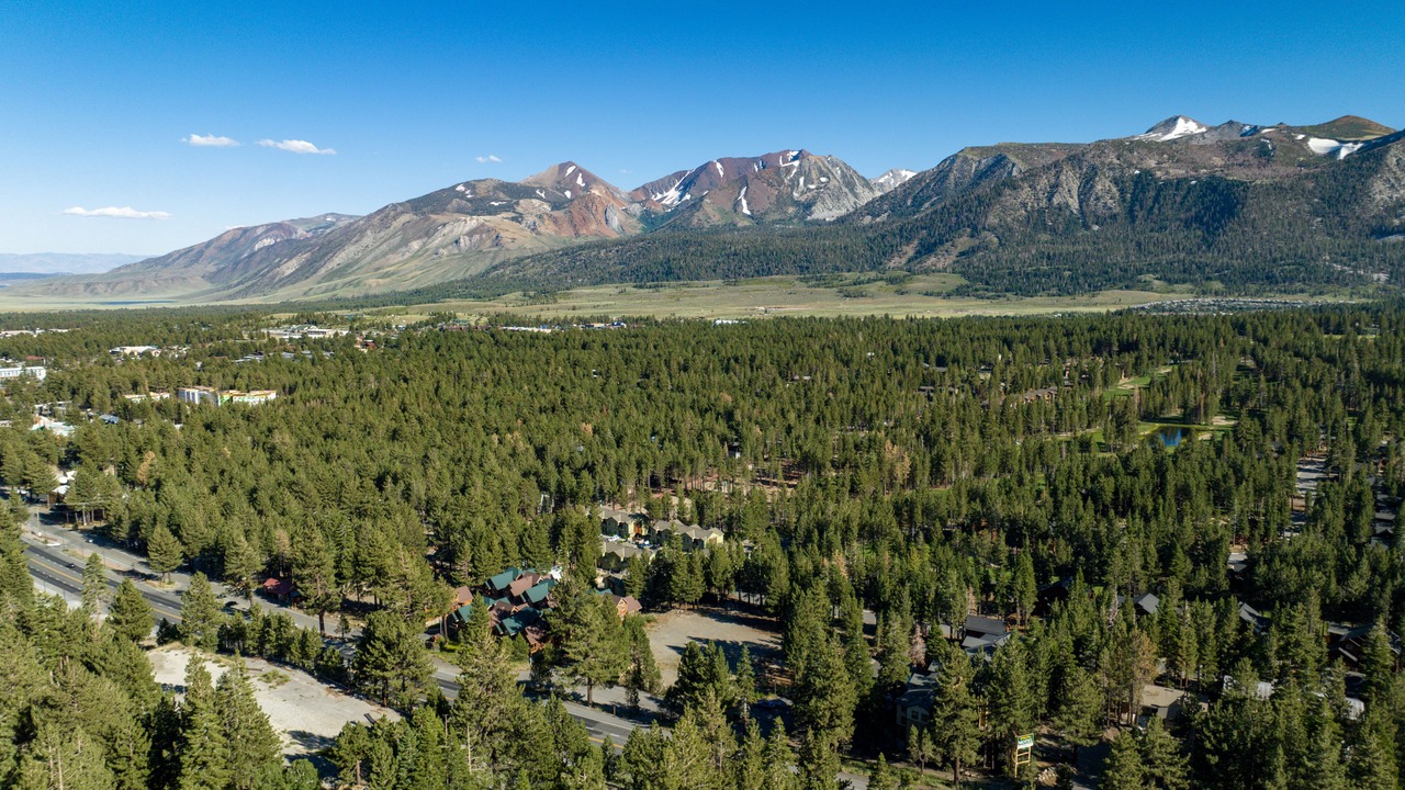 Photo of Outdoor in Mammoth Lakes
