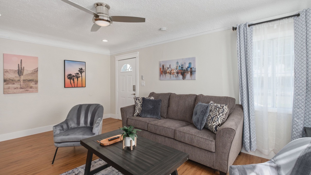 Photo of Livingroom in Raisin