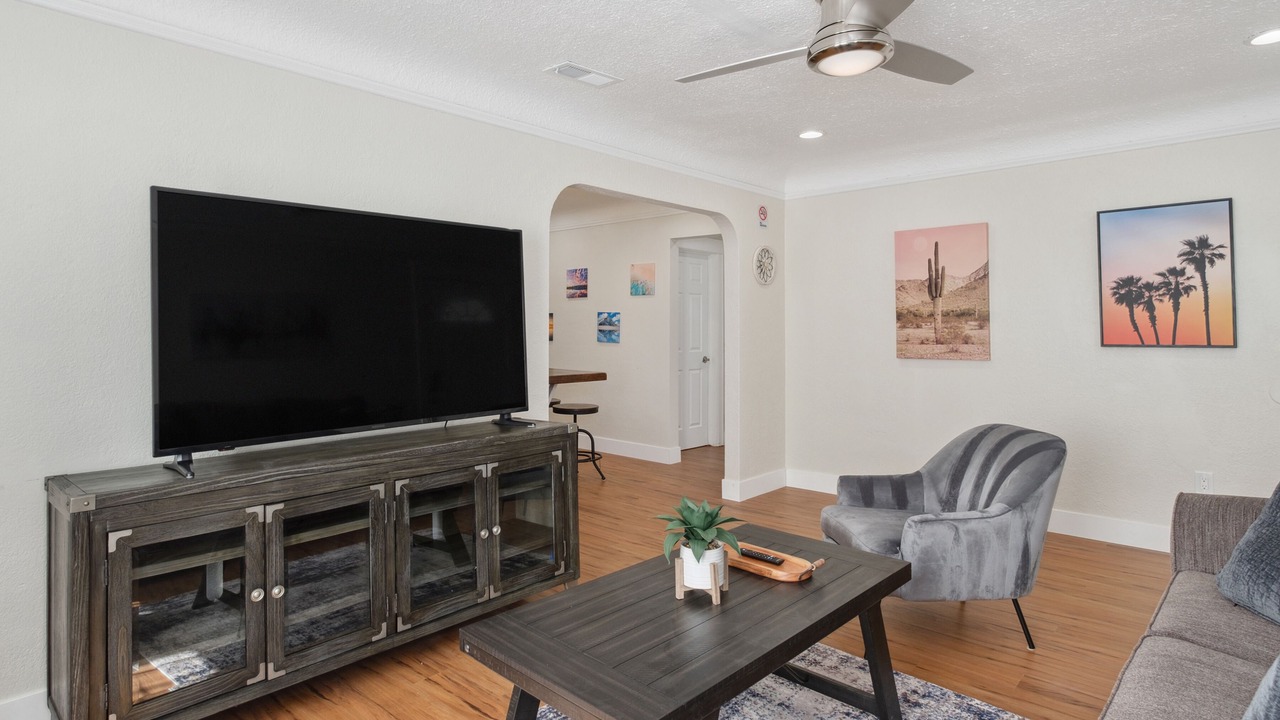 Photo of Livingroom in Raisin