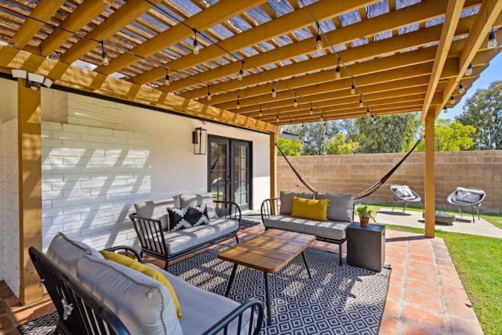 Photo of Patio Balcony in Raisin