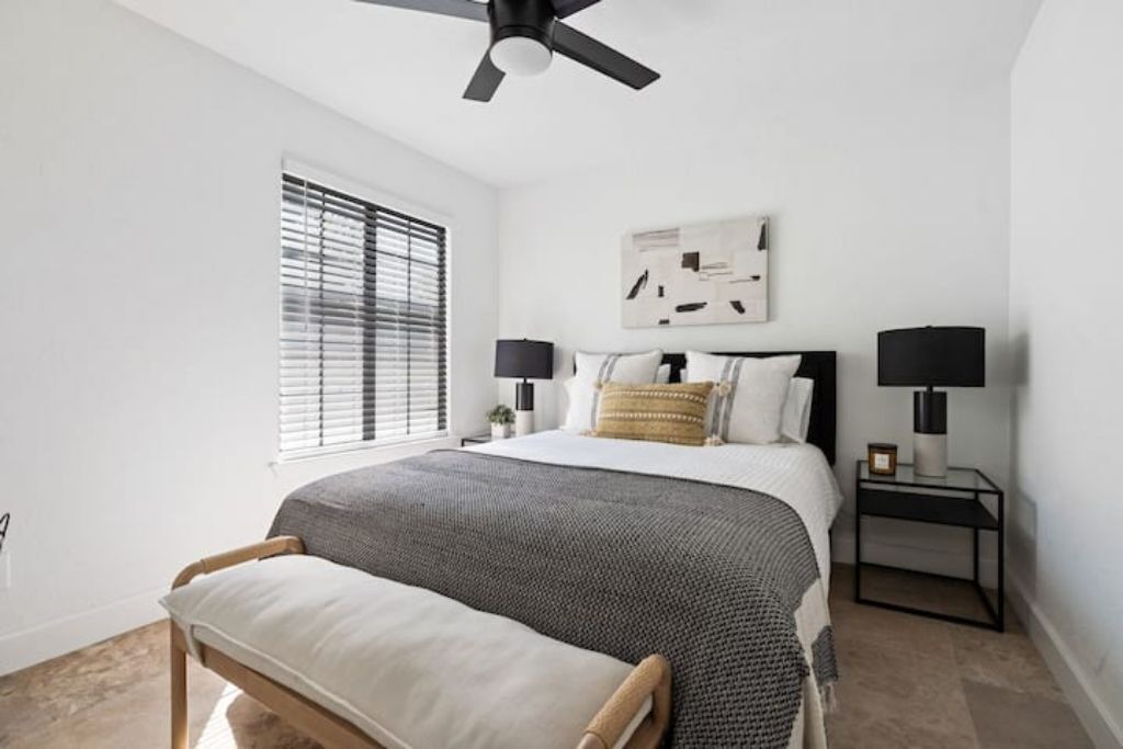 Photo of Bedroom in Raisin