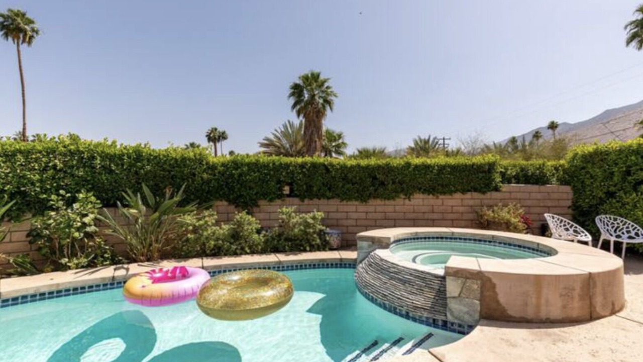 Photo of Outdoor in Warm Sands