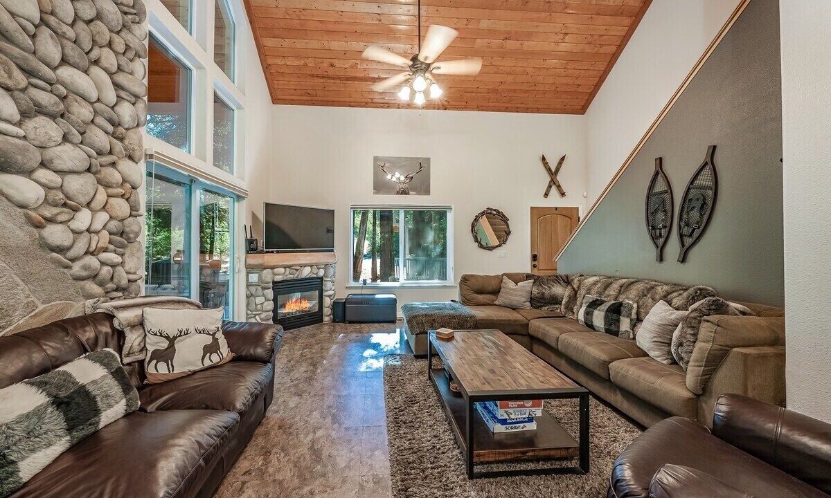 Photo of Bedroom in Dogwood Mountain