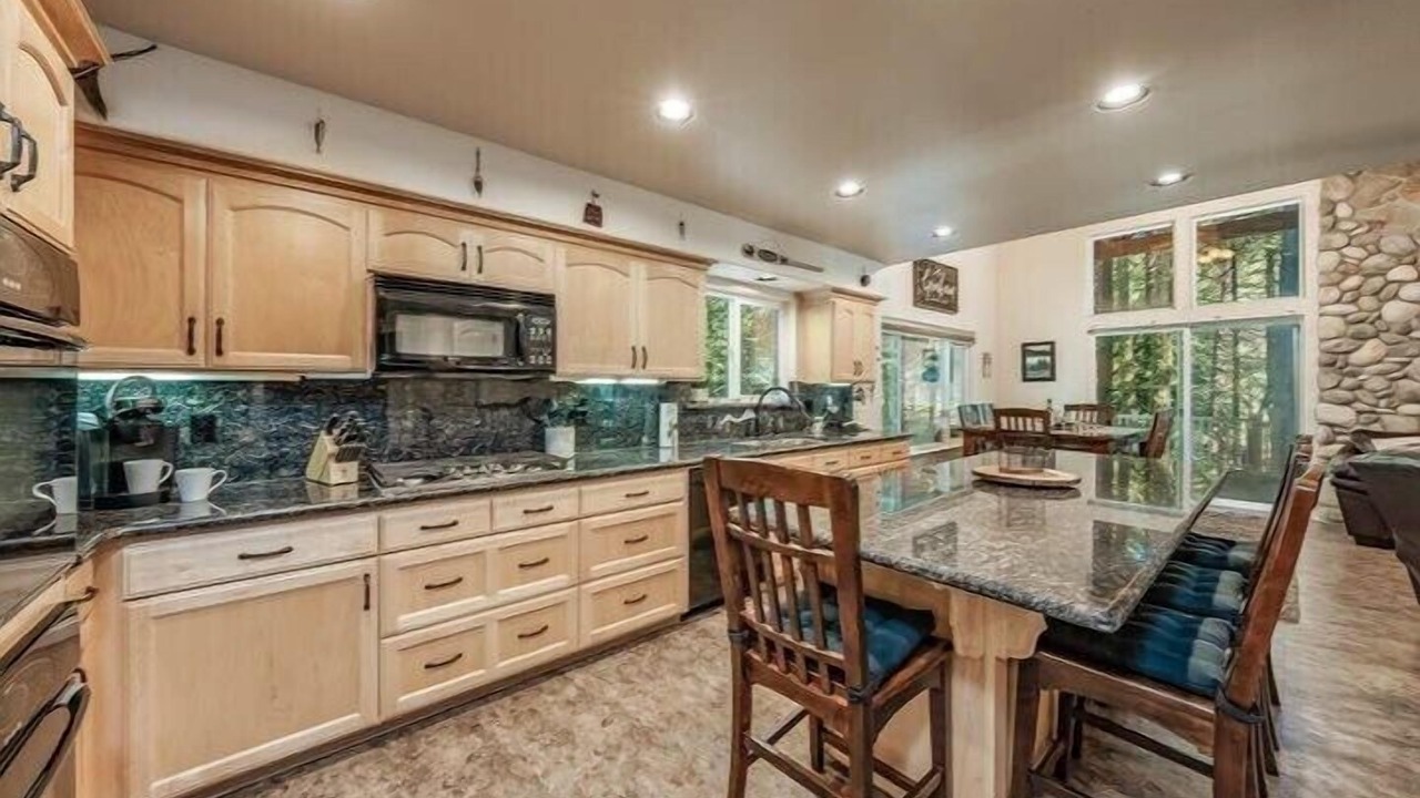 Photo of Bedroom in Dogwood Mountain